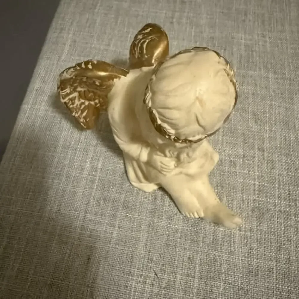 👼 Vintage Angel Figurine Gold Wings Made in Taiwan 5” Tall Religious Decor